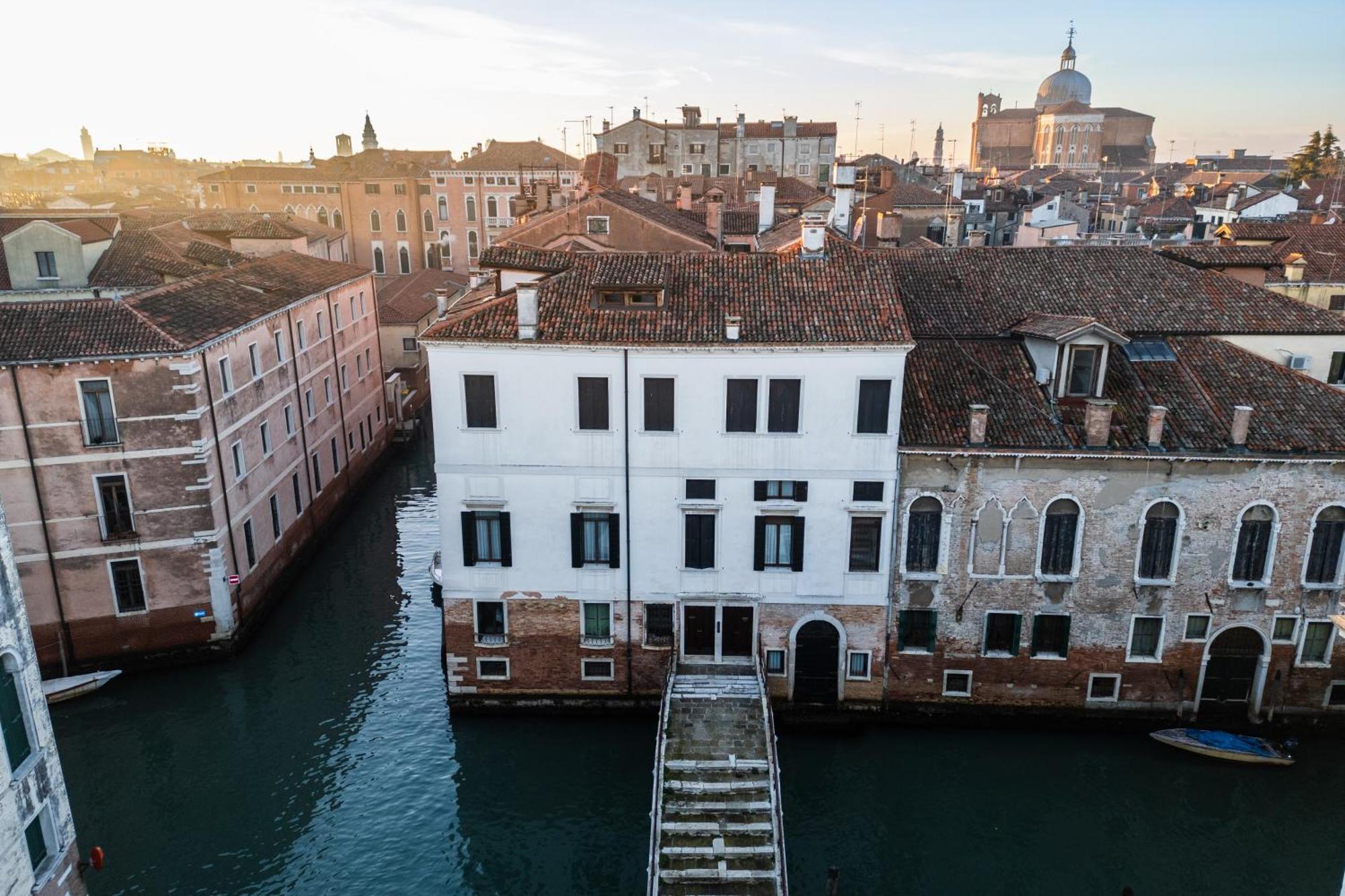 Santa Giustina Palace R&R เวนิส ภายนอก รูปภาพ