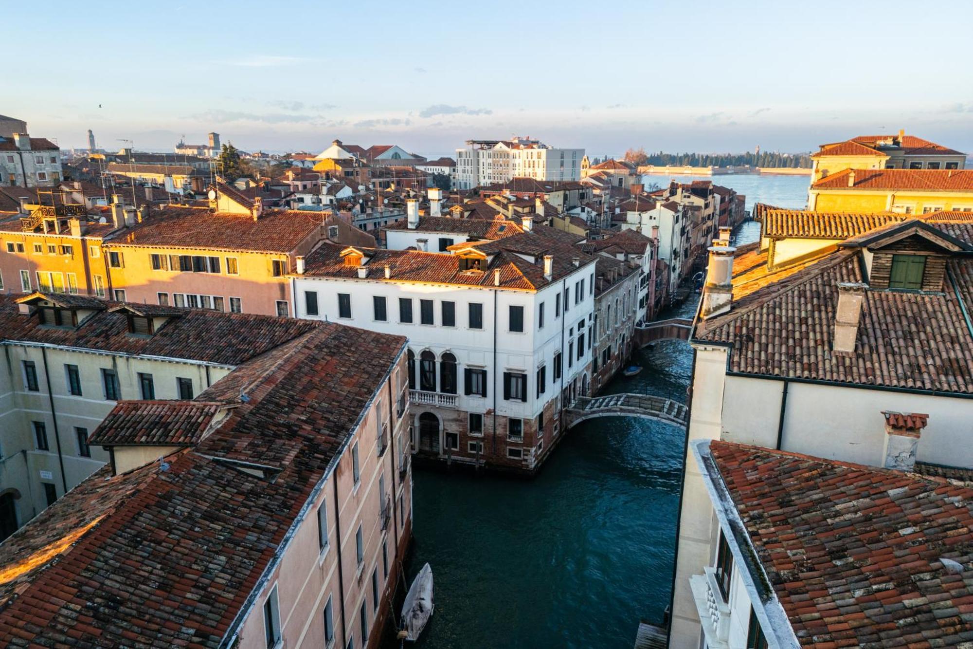 Santa Giustina Palace R&R เวนิส ภายนอก รูปภาพ