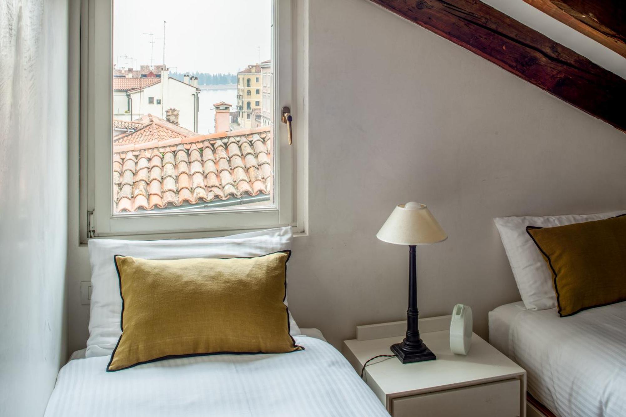 Santa Giustina Palace R&R เวนิส ภายนอก รูปภาพ