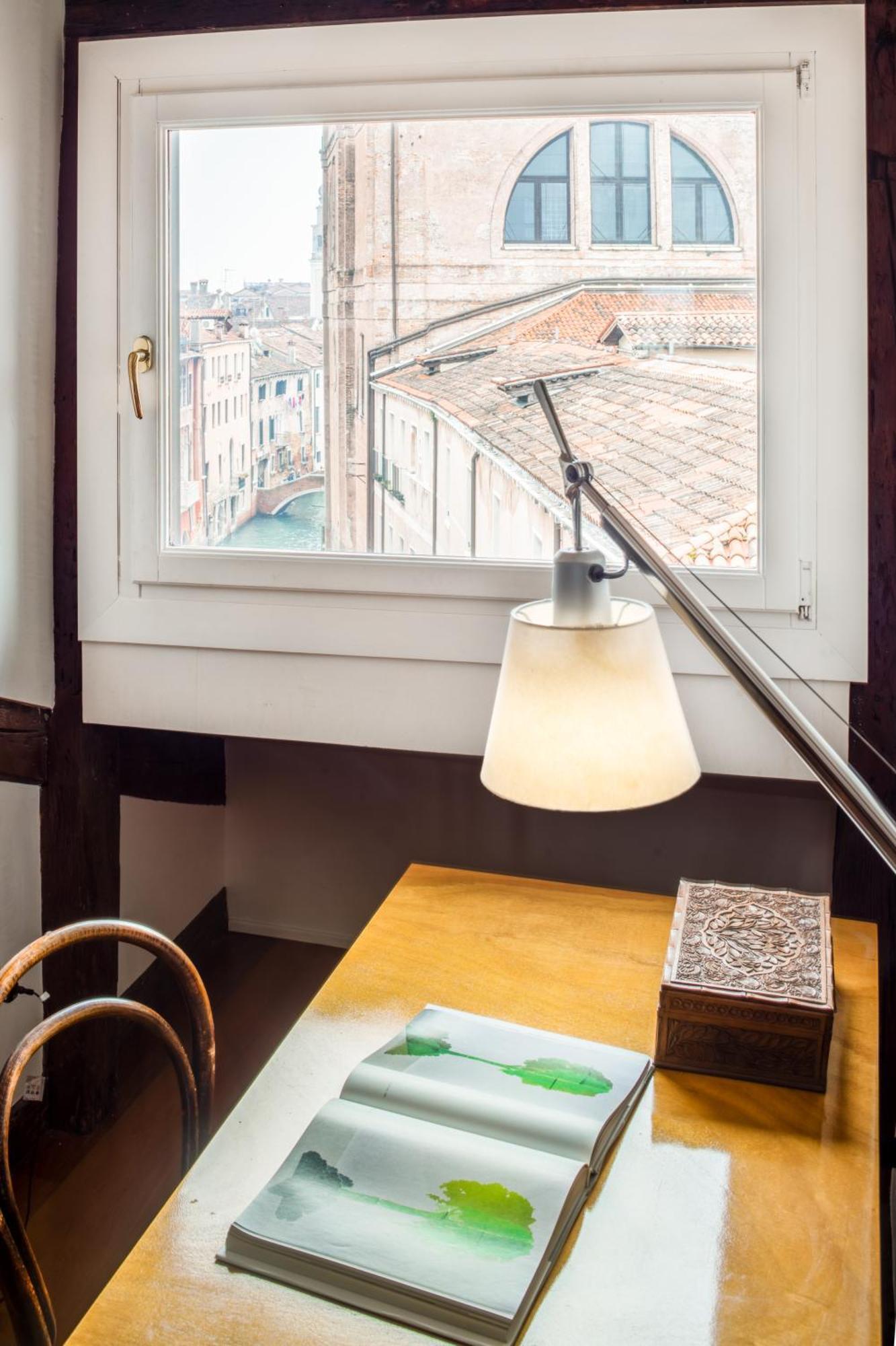 Santa Giustina Palace R&R เวนิส ภายนอก รูปภาพ