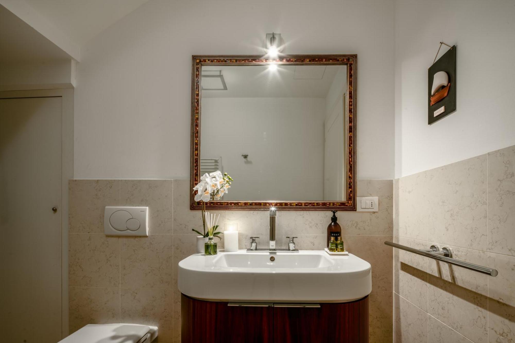 Santa Giustina Palace R&R เวนิส ภายนอก รูปภาพ