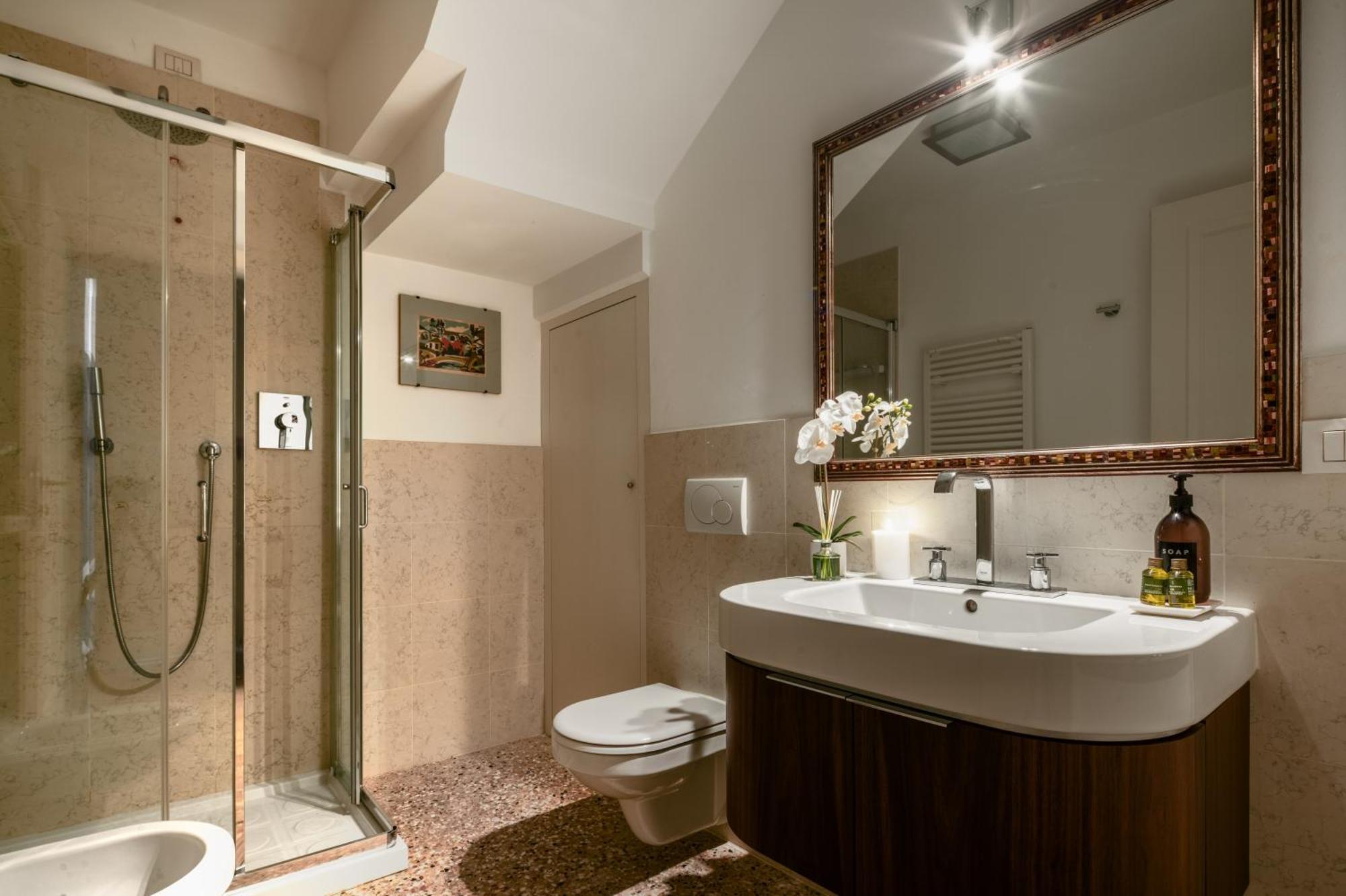 Santa Giustina Palace R&R เวนิส ภายนอก รูปภาพ